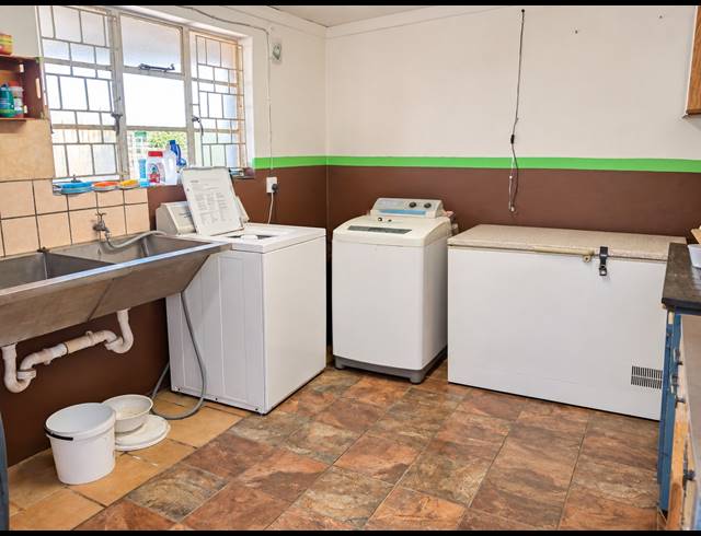 3 BEDROOM FREEHOLD FOR SALE IN ELSPARK
